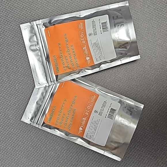 ๐๐ต Cranberry Cheer NEW by DAVIDsTEA 100g Fruit Rooibos Blend 3.52oz Vegan - Picture 1 of 3